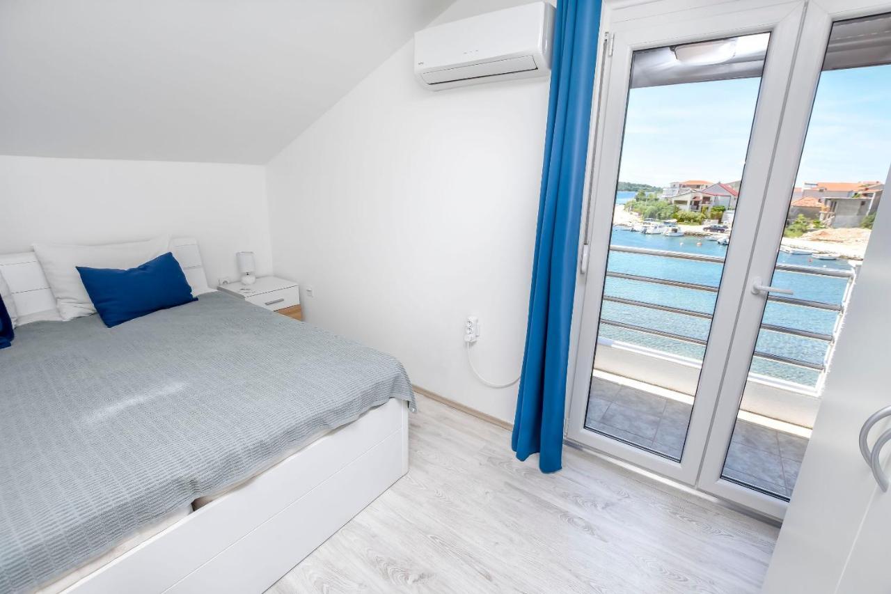 Apartment Bosiljka Рогозница Экстерьер фото