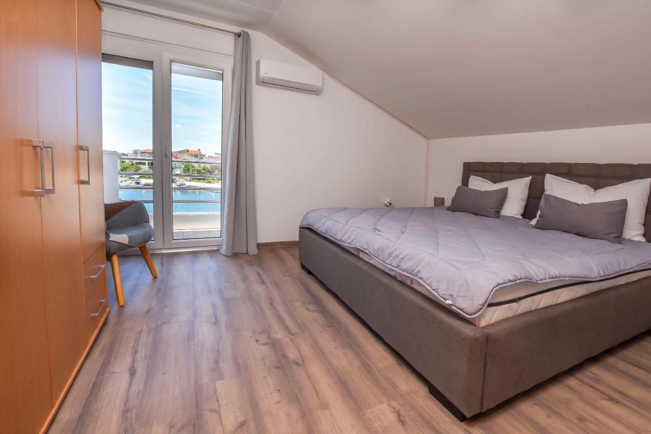 Apartment Bosiljka Рогозница Экстерьер фото